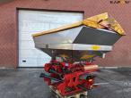 Bredal F2 fertilizer spreader 11