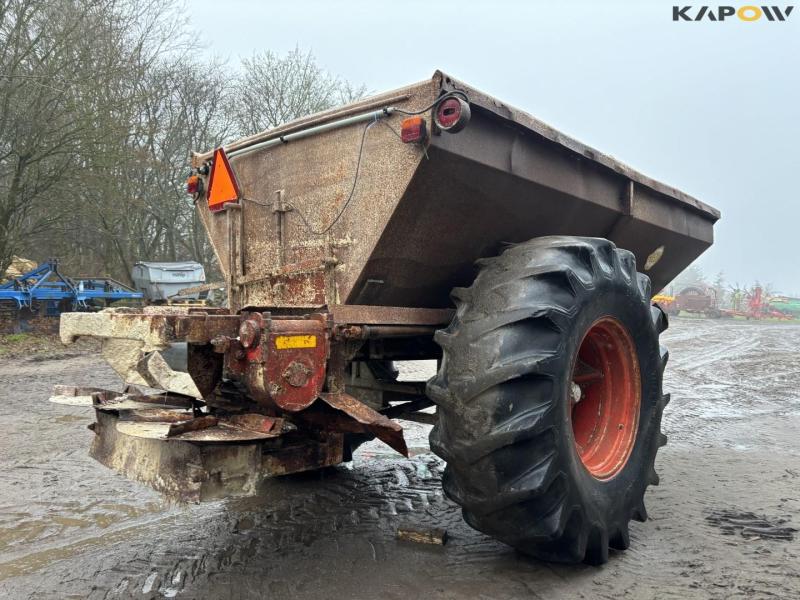 Bredal lime spreader 5