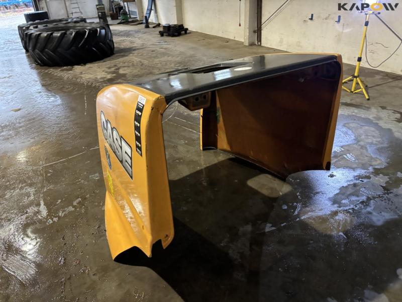 Case wheel loader tailgate 7