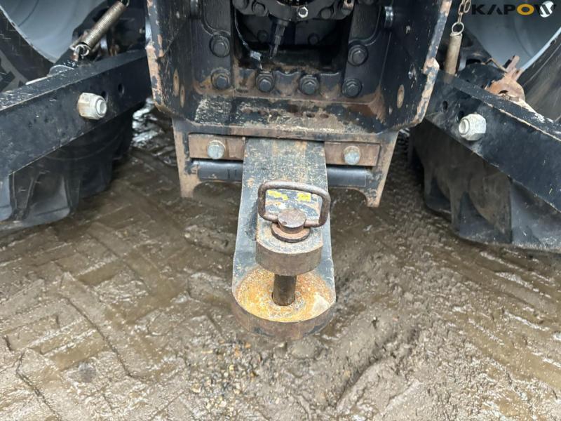 Case IH magnum 340 tractor 32