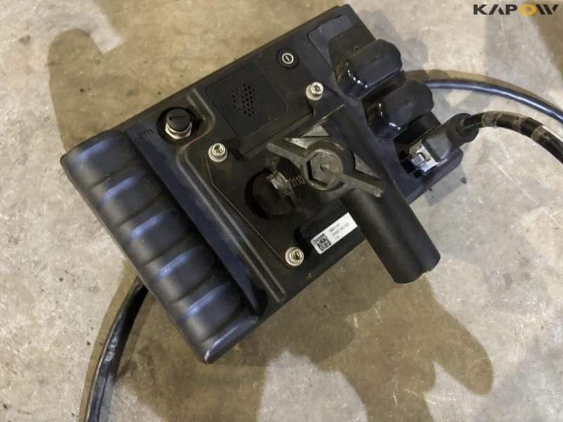 CCI 800 Isobus monitor 5