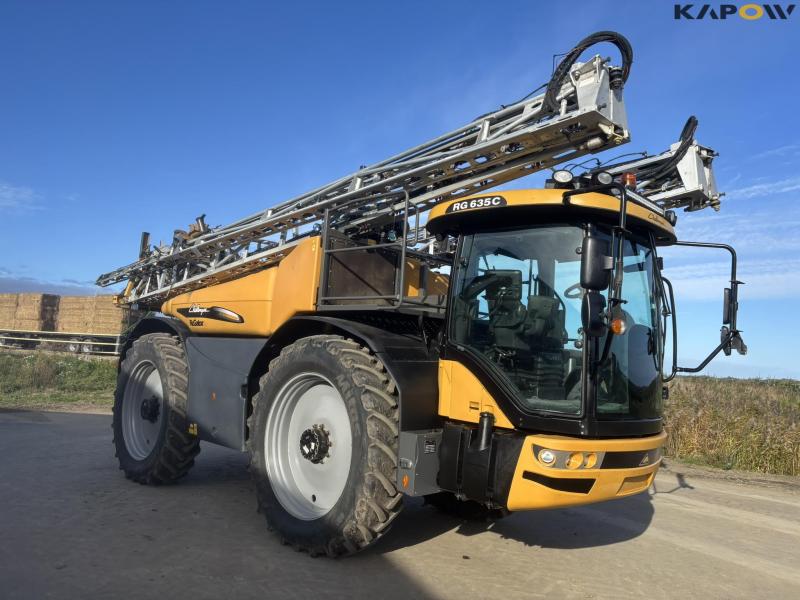 Challenger RoGator RG635C sprayer 3