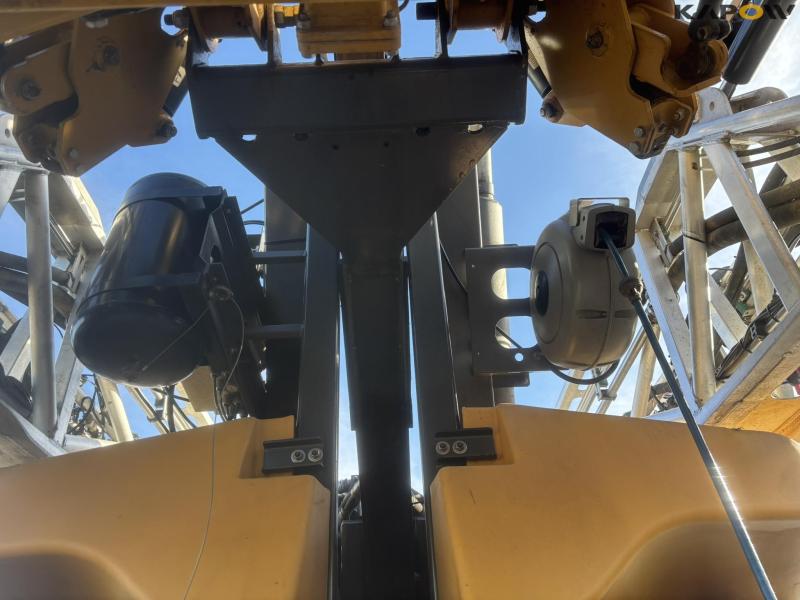 Challenger RoGator RG635C sprayer 36