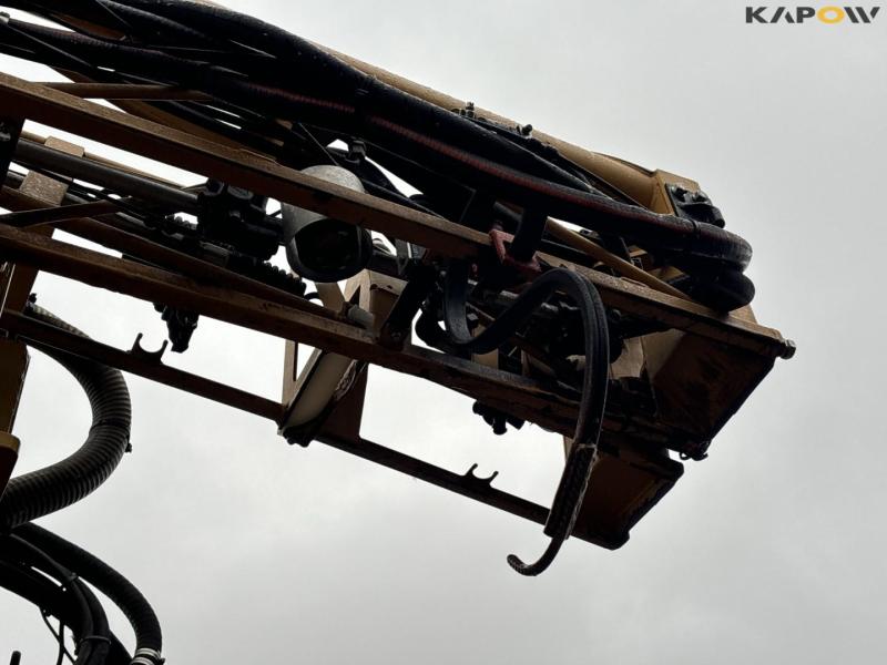 Challenger Rogator RG 655 self-propelled sprayer 28