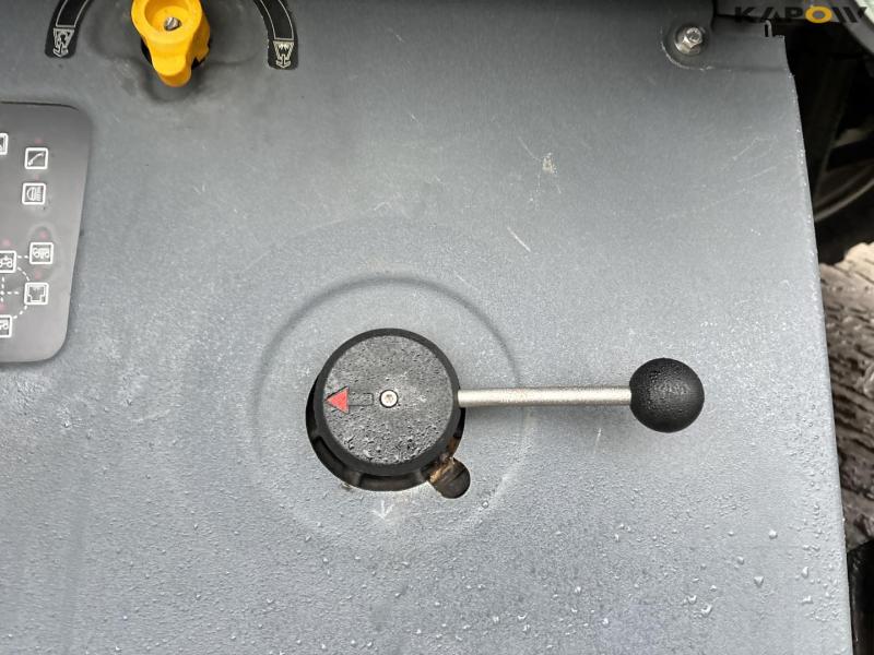 Challenger Rogator RG 655 self-propelled sprayer 37