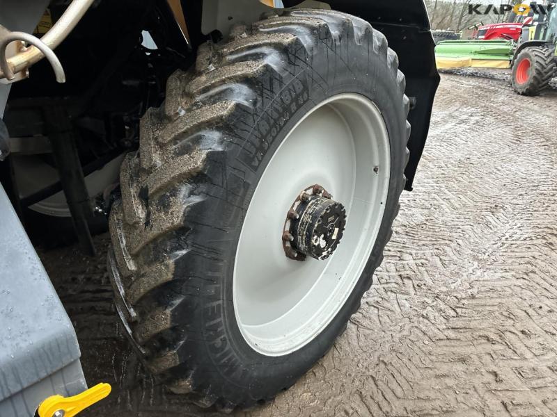Challenger Rogator RG 655 self-propelled sprayer 73
