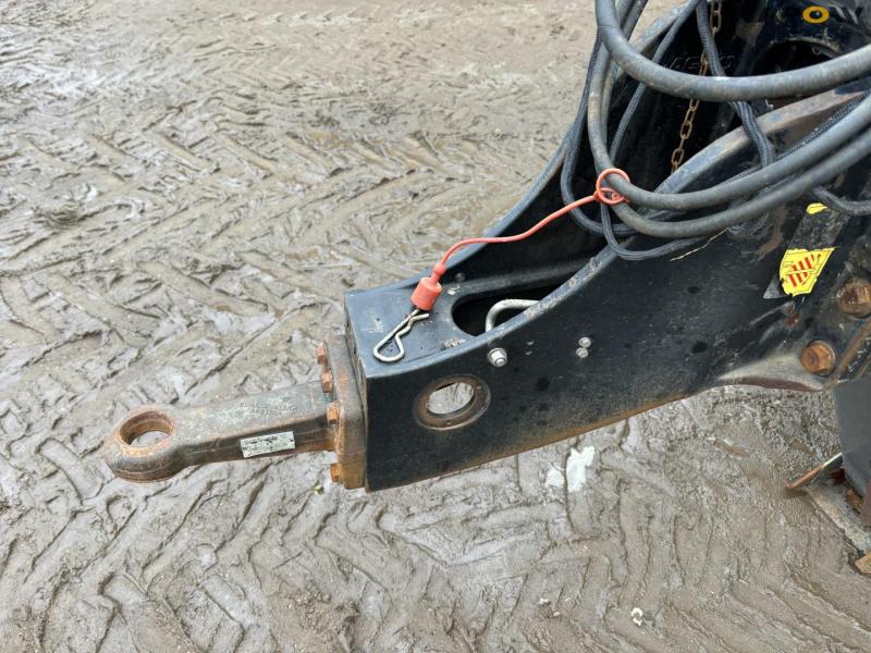 Challenger Rogator 344 sprayer 10