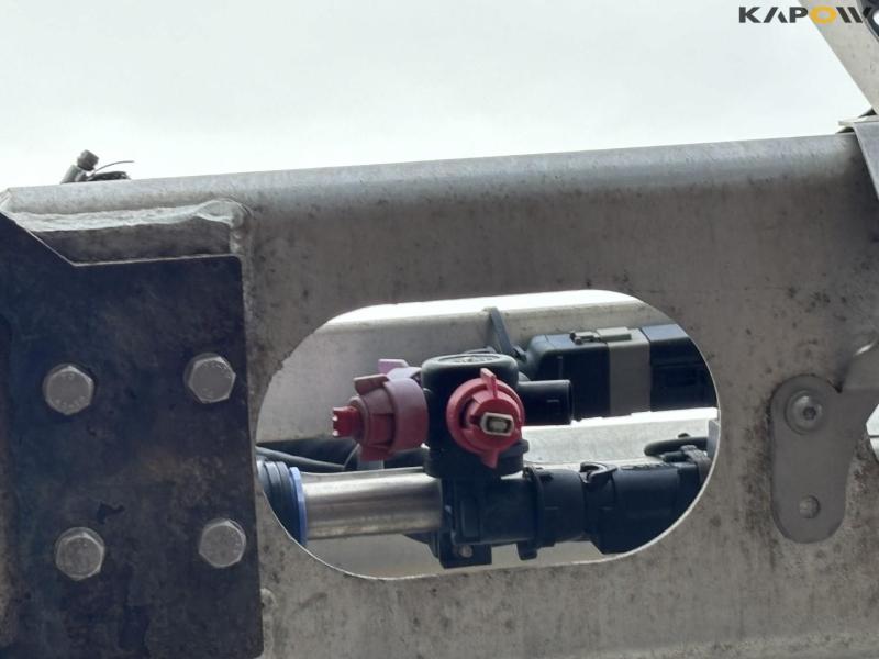 Challenger Rogator 344 sprayer 21