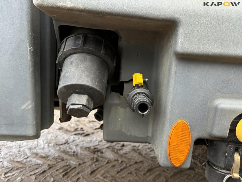 Challenger Rogator 344 sprayer 42