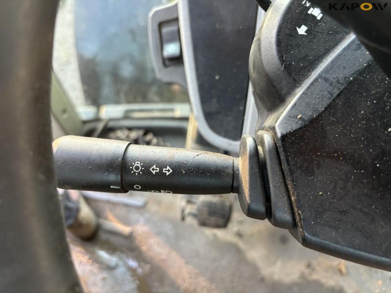 Claas Axion 840 tractor 52