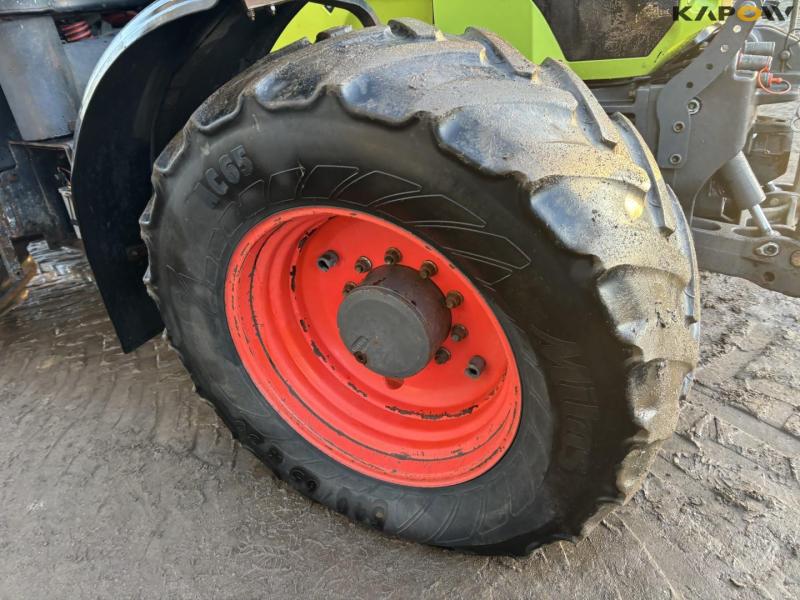 Claas Axion 840 tractor 60