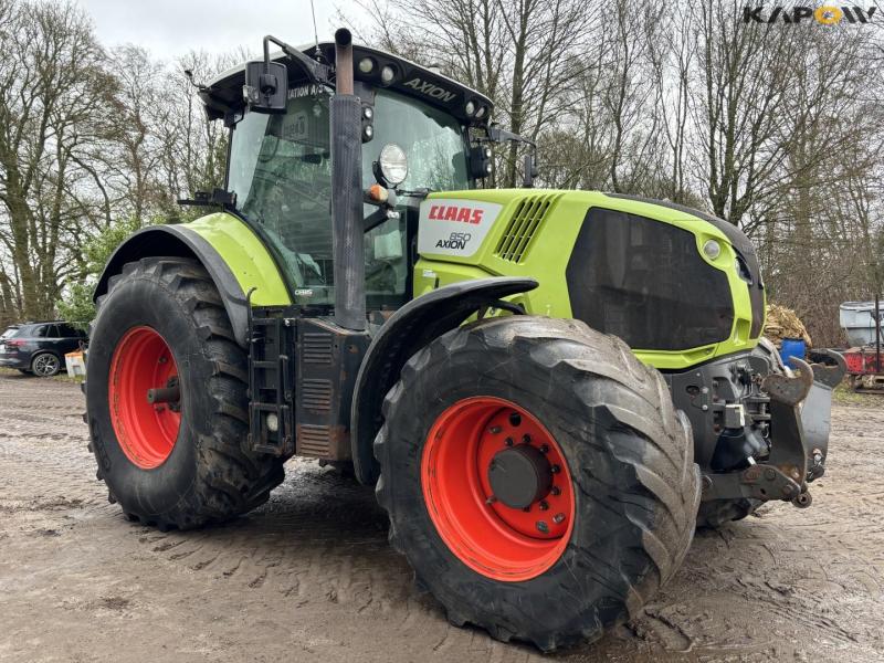 Claas Axion 850 tractor 3