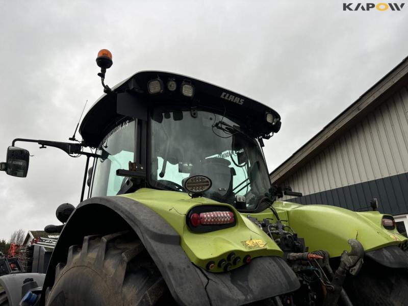 Claas Axion 850 tractor 25