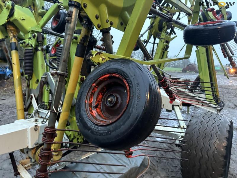 Claas liner 3000 rake 35