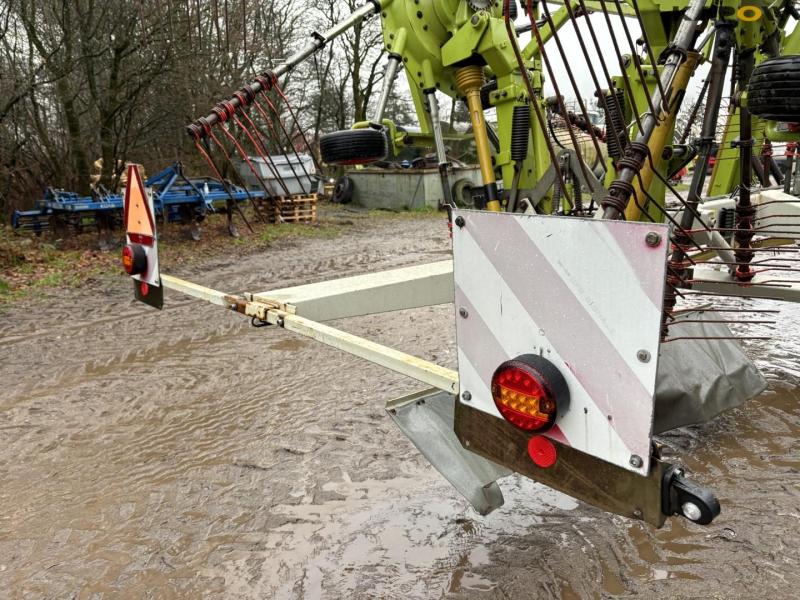 Claas liner 3000 rake 33