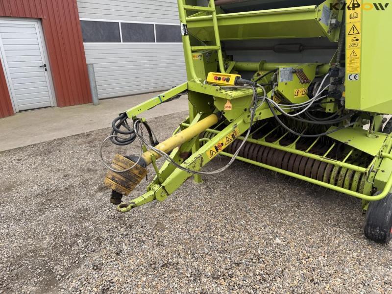 Claas Variant 180 rotocut baler 9