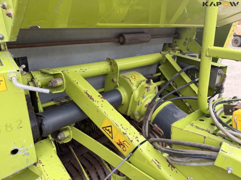 Claas Variant 180 rotocut baler 19
