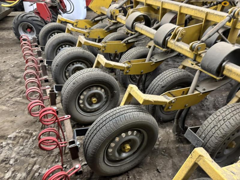 Claydon Hybrid Drill Sulky MP seed set 37