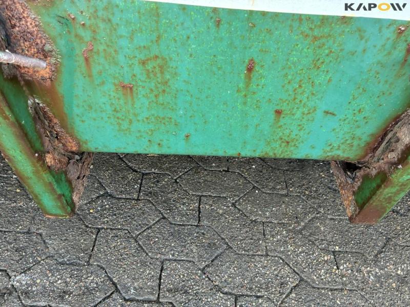 Container box with tarpaulin 24