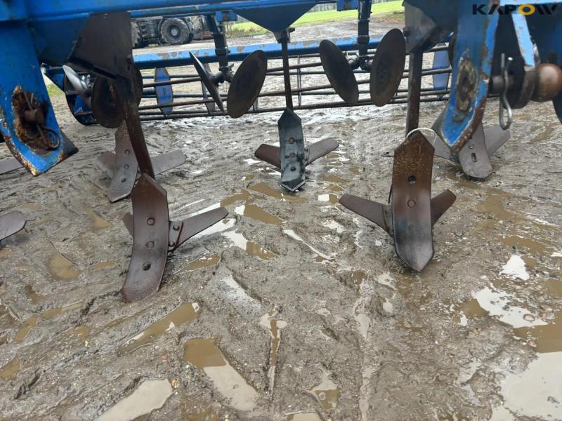 Dal-Bo Dinco 380 stubble harrow 11