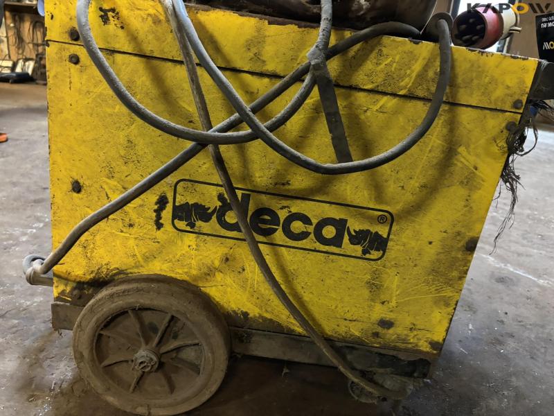Deca Primus 260E welder 15