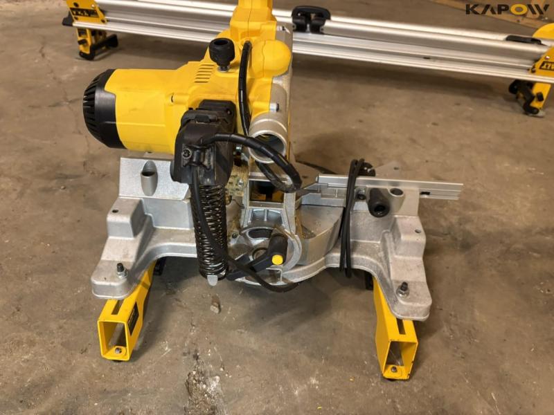 Dewalt DWS777-QS gear saw with table 9