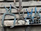 Various retaining tools 5
