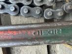 Various retaining tools 9