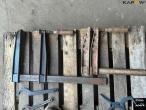 Various retaining tools 14