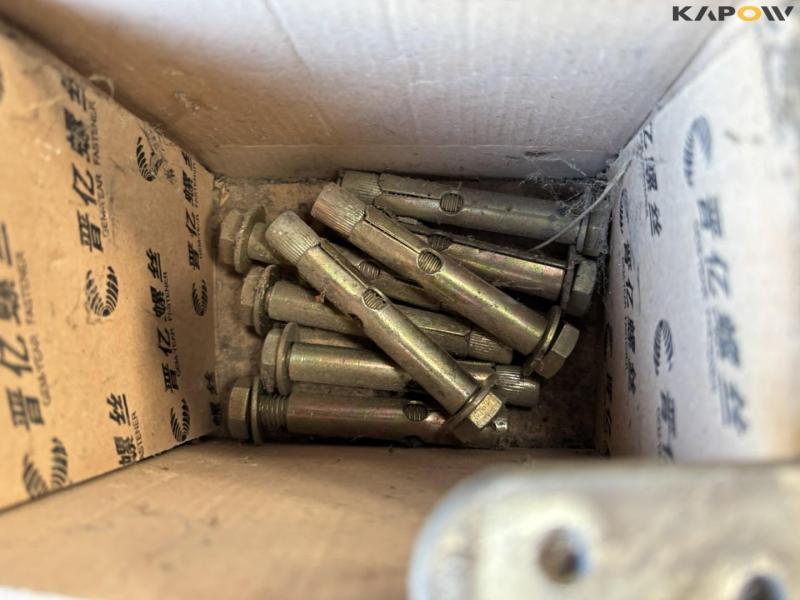 Various consumables 44