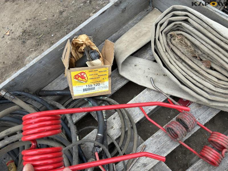 Various hoses/belts and spare parts 8