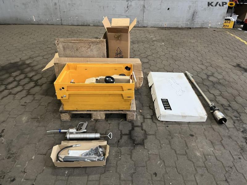 Miscellaneous workshop equipment 2