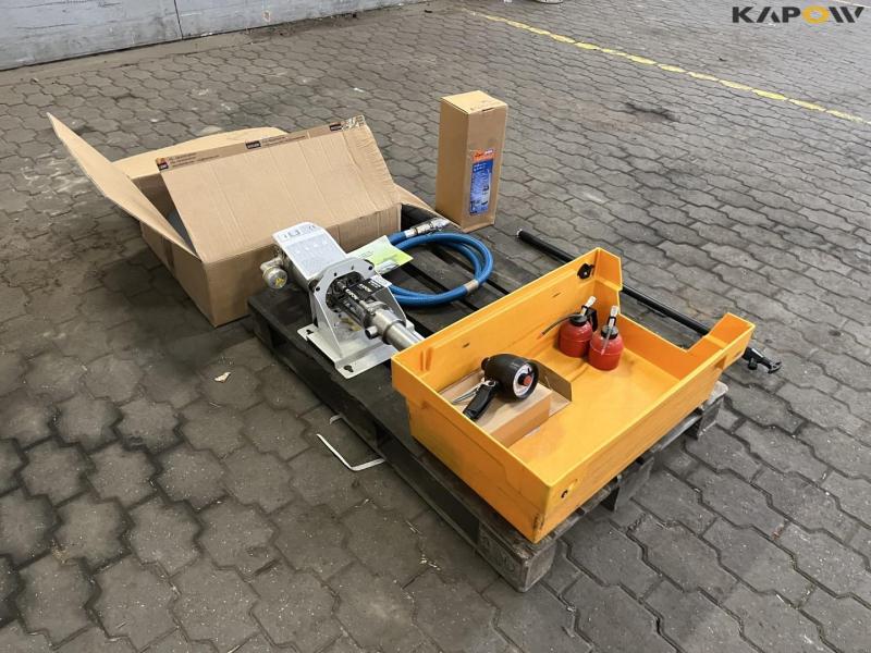 Miscellaneous workshop equipment 3