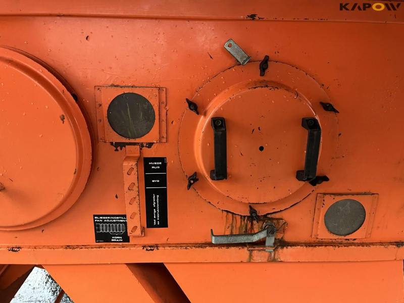 Dronningborg D4000 hydrostatic combine harvester 30