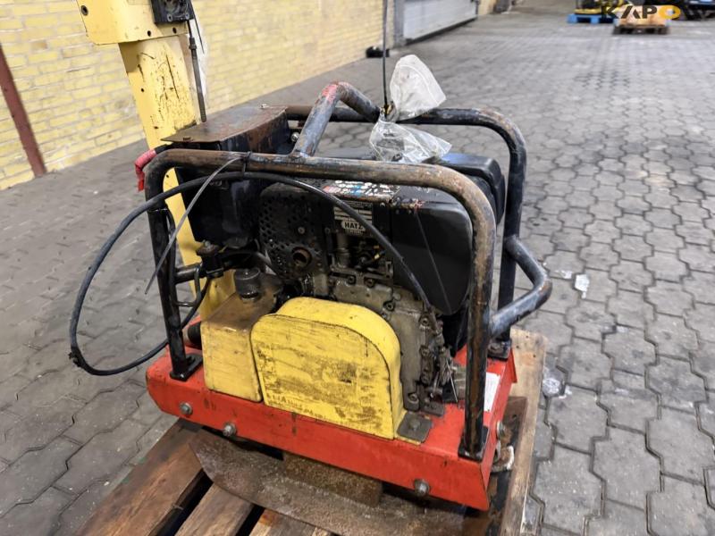 Dynapac LG160 plate vibrator 13