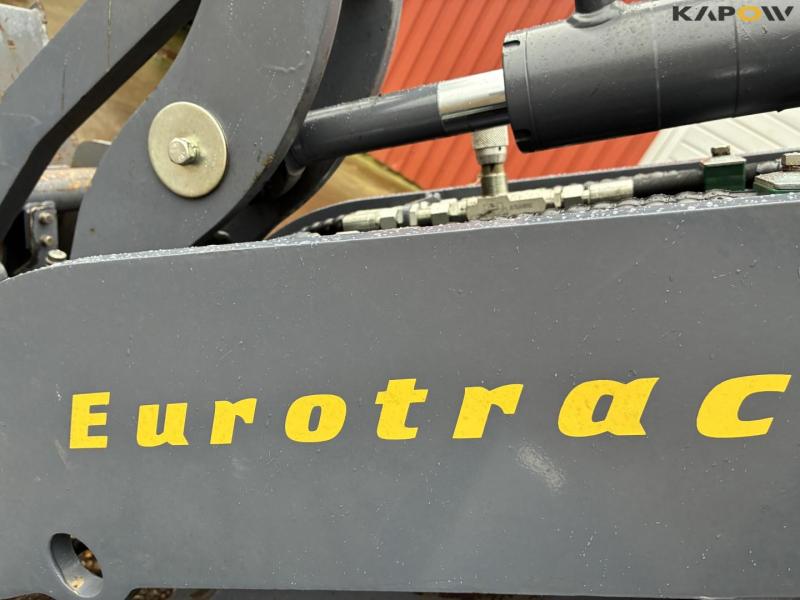 Eurotrac W11 skid steer loader 11