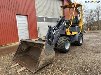 Eurotrac W11 skid steer loader