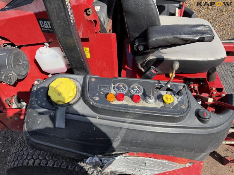Ferris 5100 zero-turn lawn mower 17