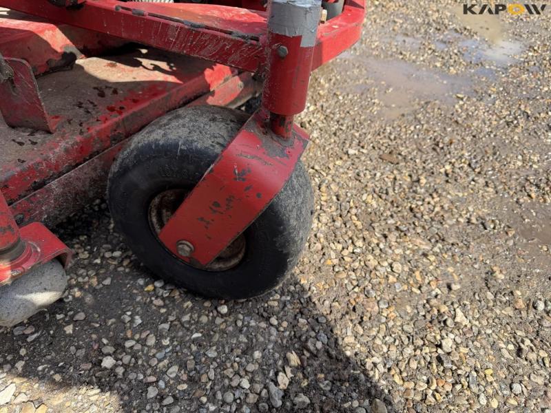 Ferris 5100 zero-turn lawn mower 29