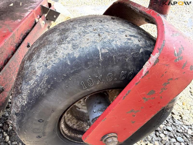 Ferris 5100 zero-turn lawn mower 30