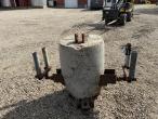 Concrete front block 4