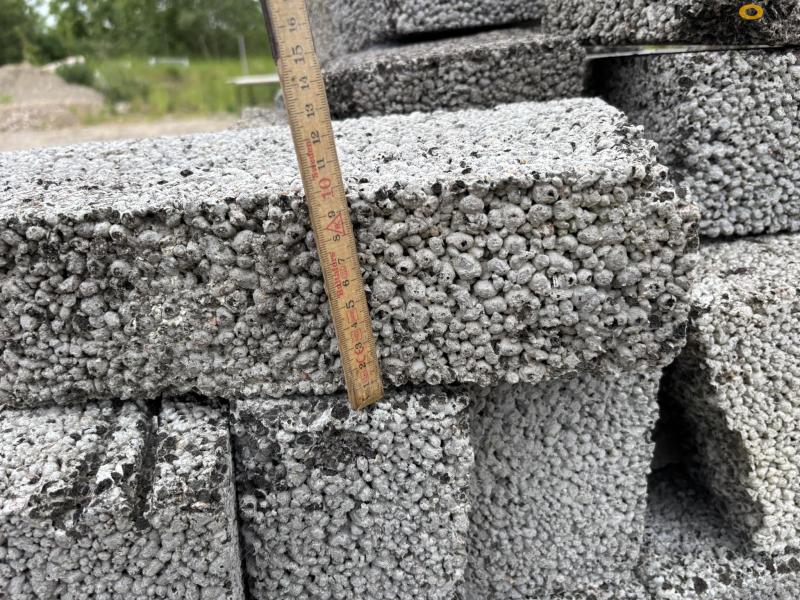 Funda and Leca blocks 9