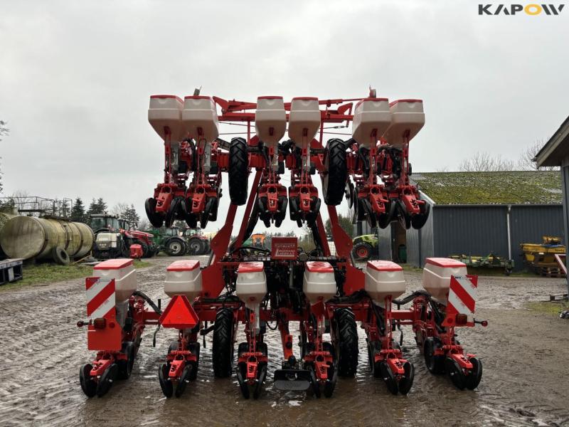 Gaspardo 12 row corn seeder 7