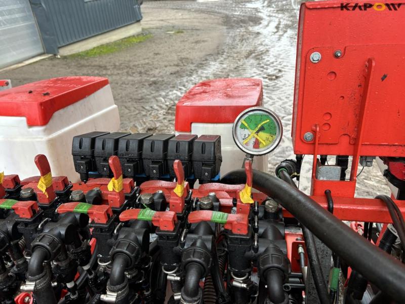 Gaspardo 12 row corn seeder 21