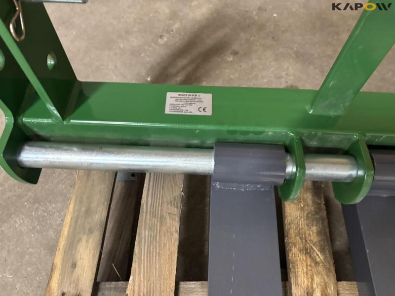 GEO FT600 pallet forks with 3-point hitch 14