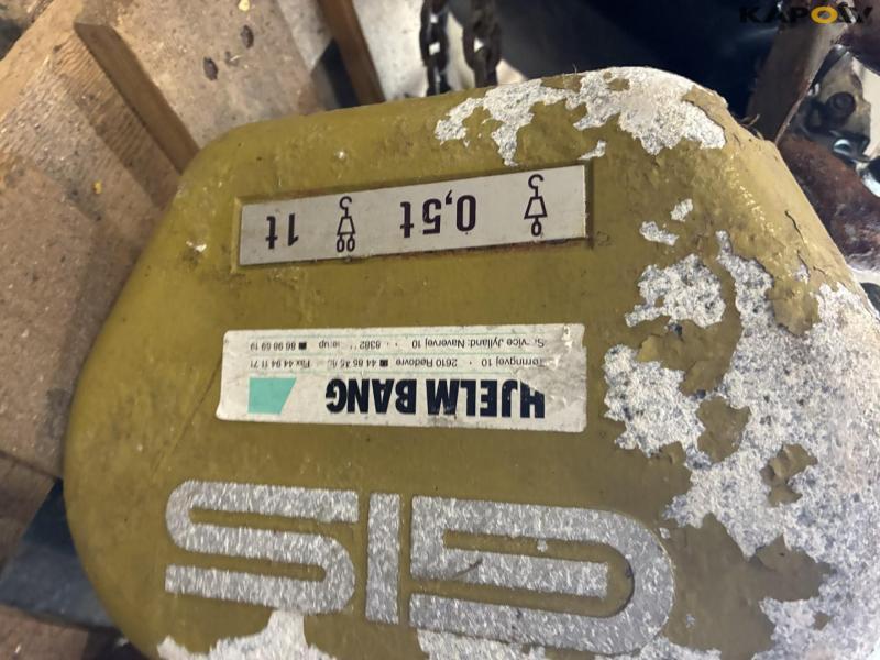 GIS hoist 6
