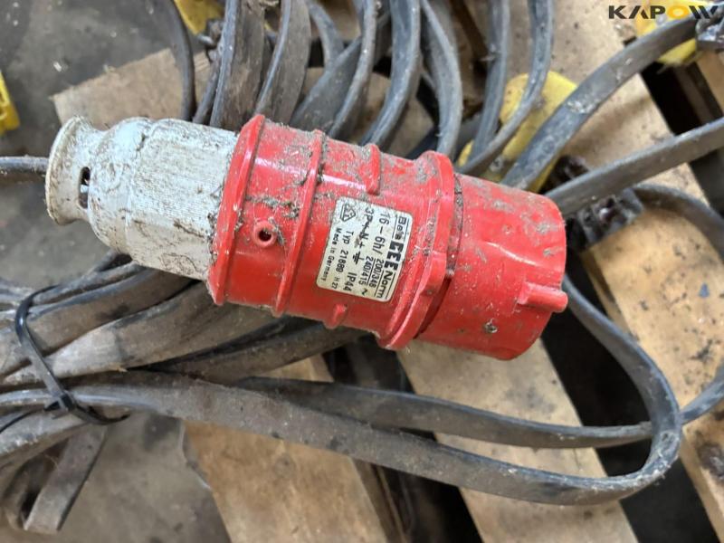 GIS hoist 8