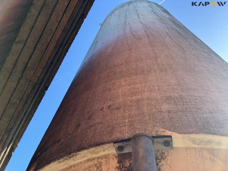 Fiberglass silo 3