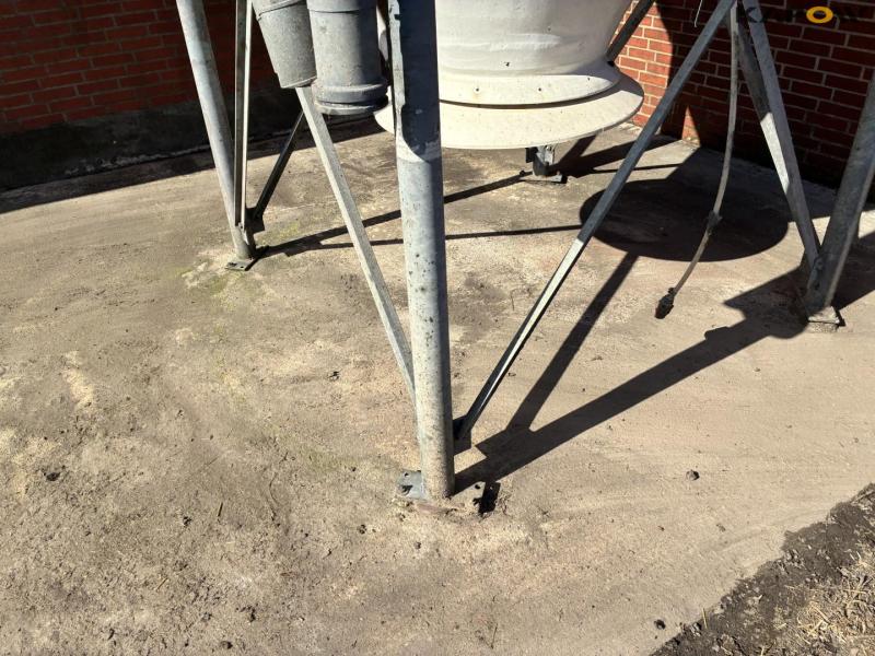 Fiberglass silo 6
