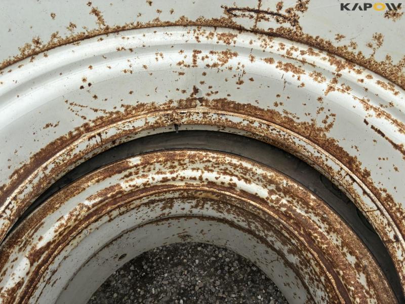 Goodyear 18.4-R38 twin wheels with locks 10